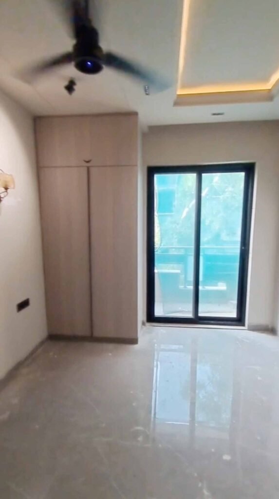 Builder Floors in Delhi Mansarovar Garden, Independent Floors in Delhi Mansarovar Garden, Luxury builder Floors in Delhi Mansarovar Garden, Low rise floors in Delhi Mansarovar Garden, builder floor for sale in Delhi Mansarovar Garden, 2 bhk builder floor in Delhi Mansarovar Garden, 500 sq yard builder floor in Delhi Mansarovar Garden, 200 sq yard builder floor in Delhi Mansarovar Garden, 300 sq yard builder floor in Delhi Mansarovar Garden
